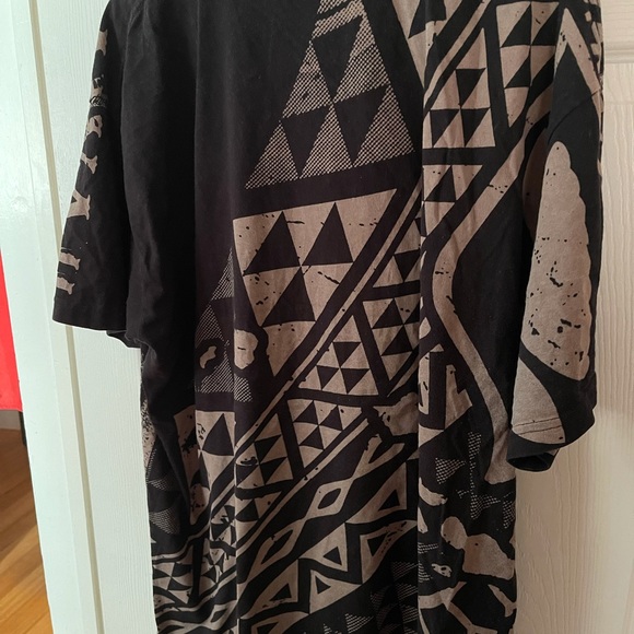 Hawaiian Tattoo Style T-Shirt men’s size 2XL - Picture 2 of 3